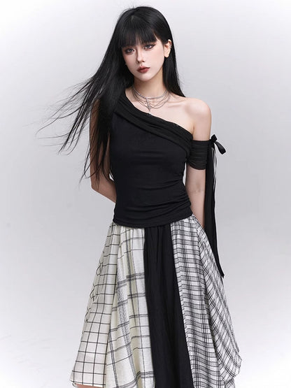 Black Asymmetrical Neckline Slim-fitting T-shirt