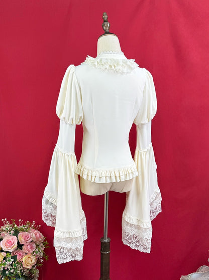 Elegante Bluse mit langen Glockenärmeln in Aprikose