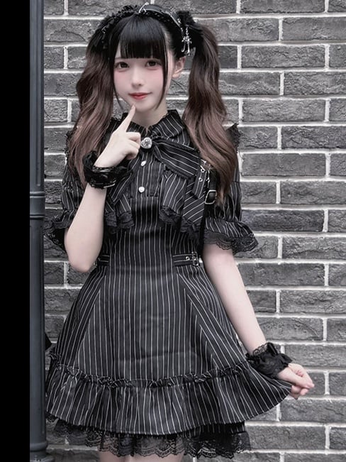 Matching Short-Sleeve Tie Shorts Black Kei Jirai Bow + Ruffled Set Dress Lace Striped