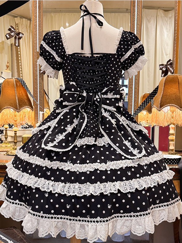 Quadratisches Kleid mit Häschen und Punkten, süßes Lolita-Muster, Ausschnitt, schwarze Ohren