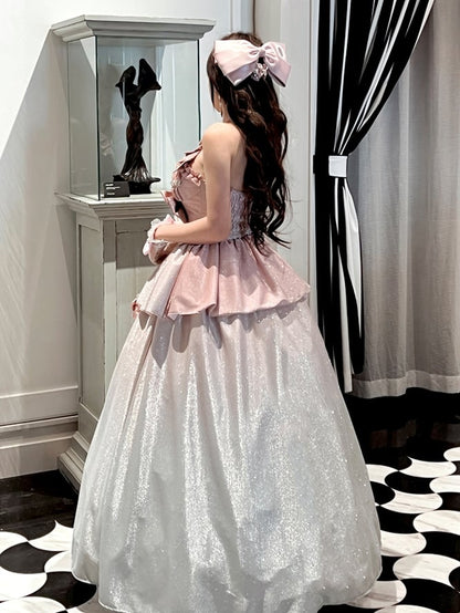 Schimmerndes, rosafarbenes Neckholder-Top mit herzförmigem Ausschnitt und langem Rock zum Geburtstag und Ballkleid