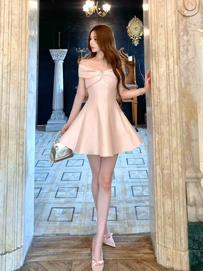 Off-Shoulder Straps Dress Elegant Thigh-length Detail Detachable with Bow