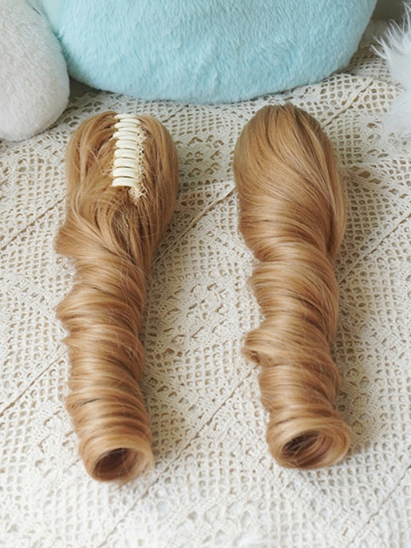 Blonde, gerade Perücke im Bob-Schnitt mit Pony und doppelten langen/kurzen Pferdeschwanz-Krallenclips