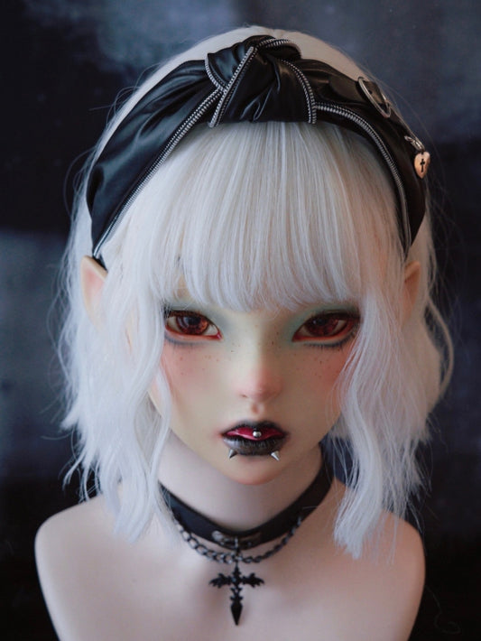 With KC Buckle Knot Design Black Decorated Pins Heart