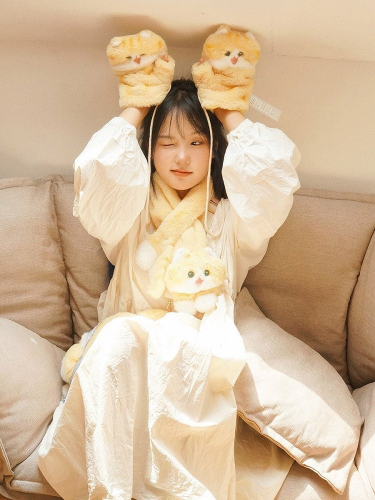 Cremegelbe süße Handschuhe in Katzenform