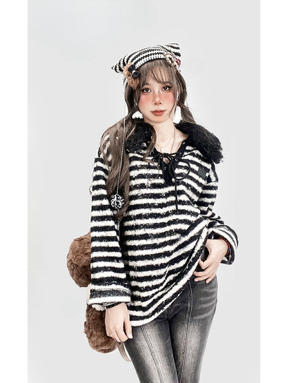 ブラック＆ホワイトのストライプ柄Vネックオーバーサイズニットスウェットシャツ（取り外し可能な襟付き）