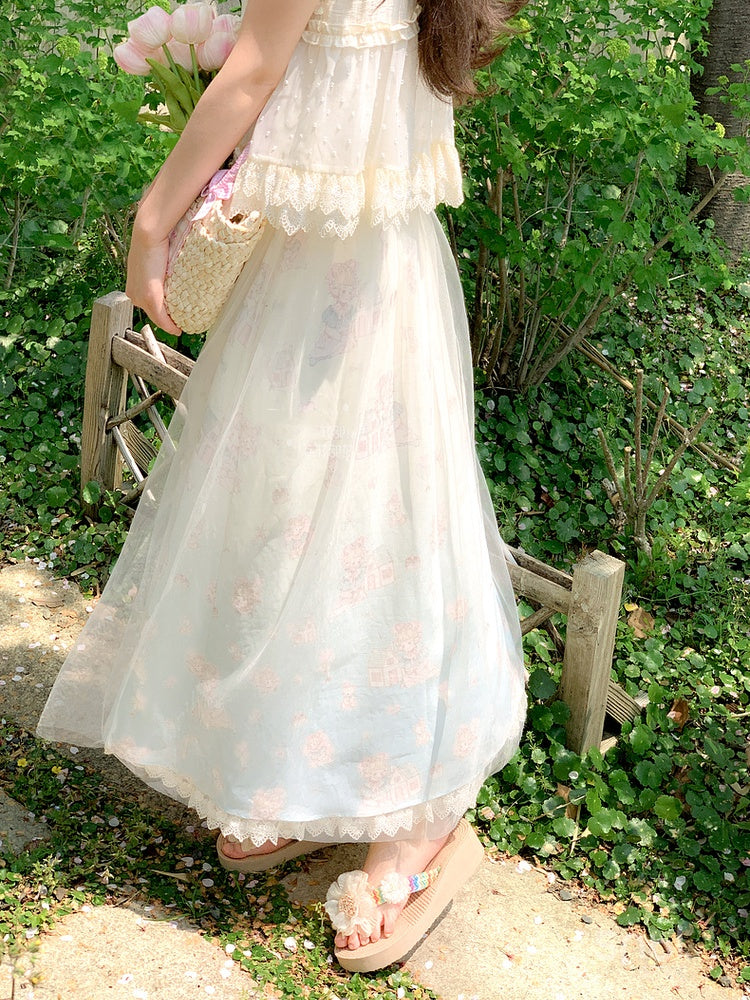 ベージュのゴムウエストのオーバーレイメッシュとキュートな漫画プリントのスカート