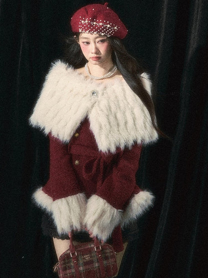 Eleganter Mantel mit schulterfreiem Ausschnitt in Weihnachtsrot/Weiß und abnehmbarem Plüschschal