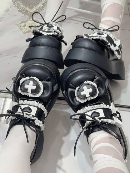 Jirai Kei ブラックヤミかわいいクロスちょう結びレースアップディテールプラットフォームシューズ