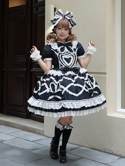 Robe OP en dentelle à col oreilles de lapin noir et blanc