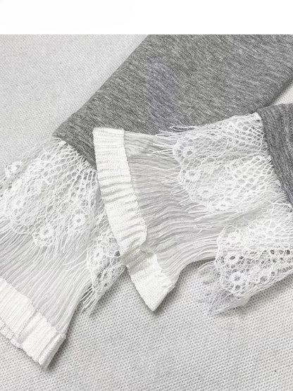 Weißes bedrucktes Spitzenbündchen-Top in Grau