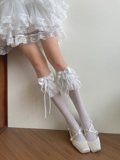 with Multi-Layered Socks Pattern Heart White/Black Bow Lolita Trim Lace Calf