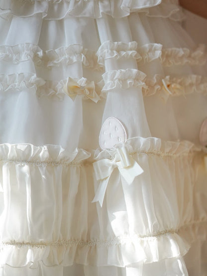 Beiges süßes Lolita-Kleid mit Schleifenakzenten und Rüschenbesatz