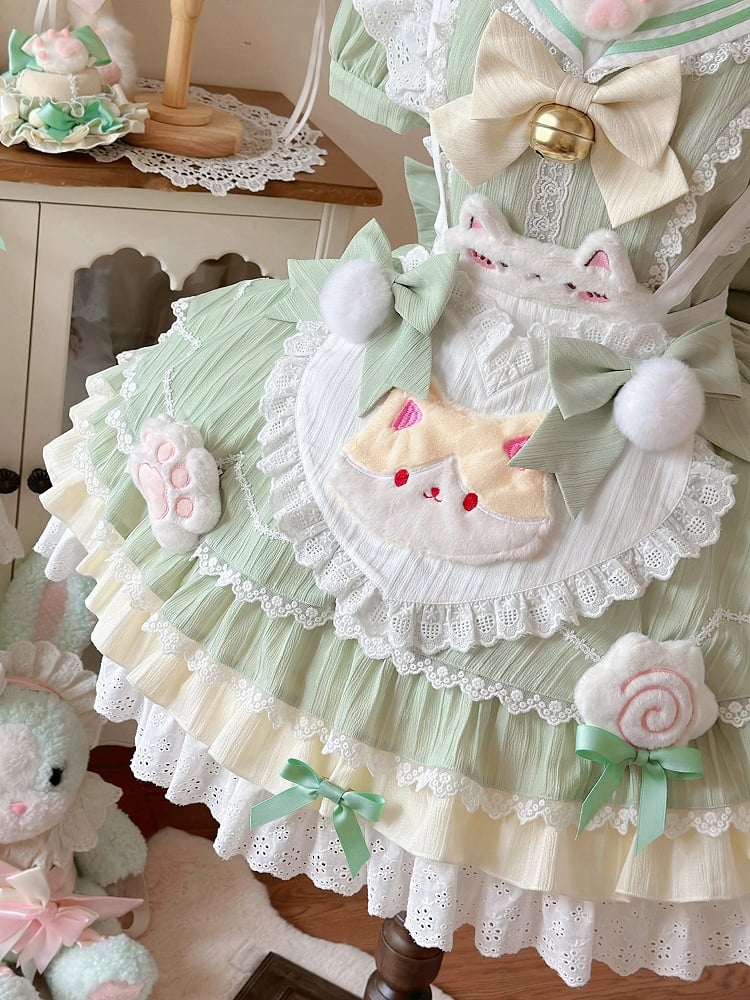 Herzförmige grüne Lolita-Schürze mit Maid-Matcha-Kragen, süßes Matrosen-Kätzchen-Kleid