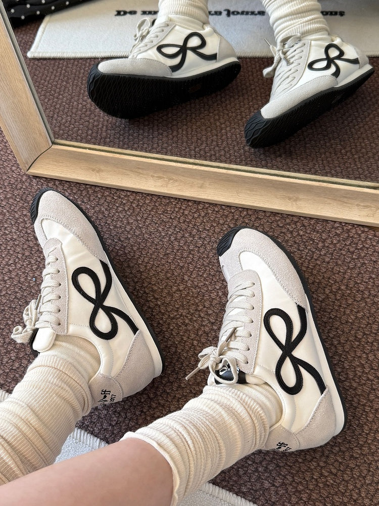 White Sneakers Front Ties Bowknot Lace-up Design
