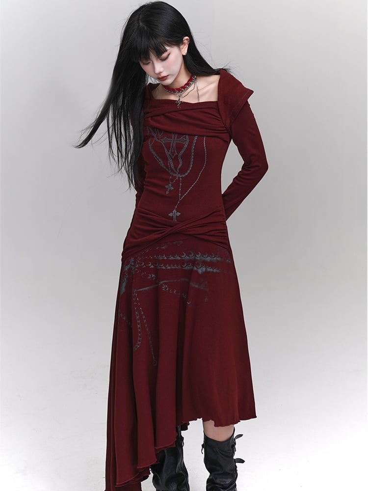 Weinrotes Cross-Kleid mit asymmetrischem Ausschnitt und Saum mit Twist-Detail