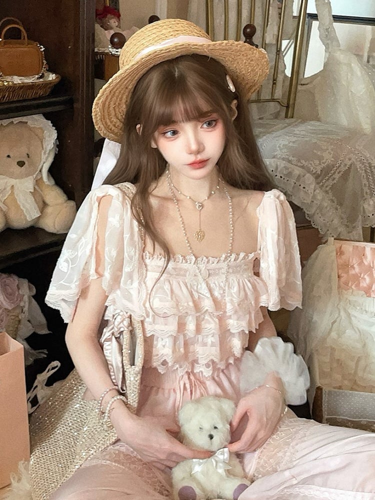 Volant mit Sakura-Rosa Chiffon-Overlay-Top mit floraler bestickter Spitze