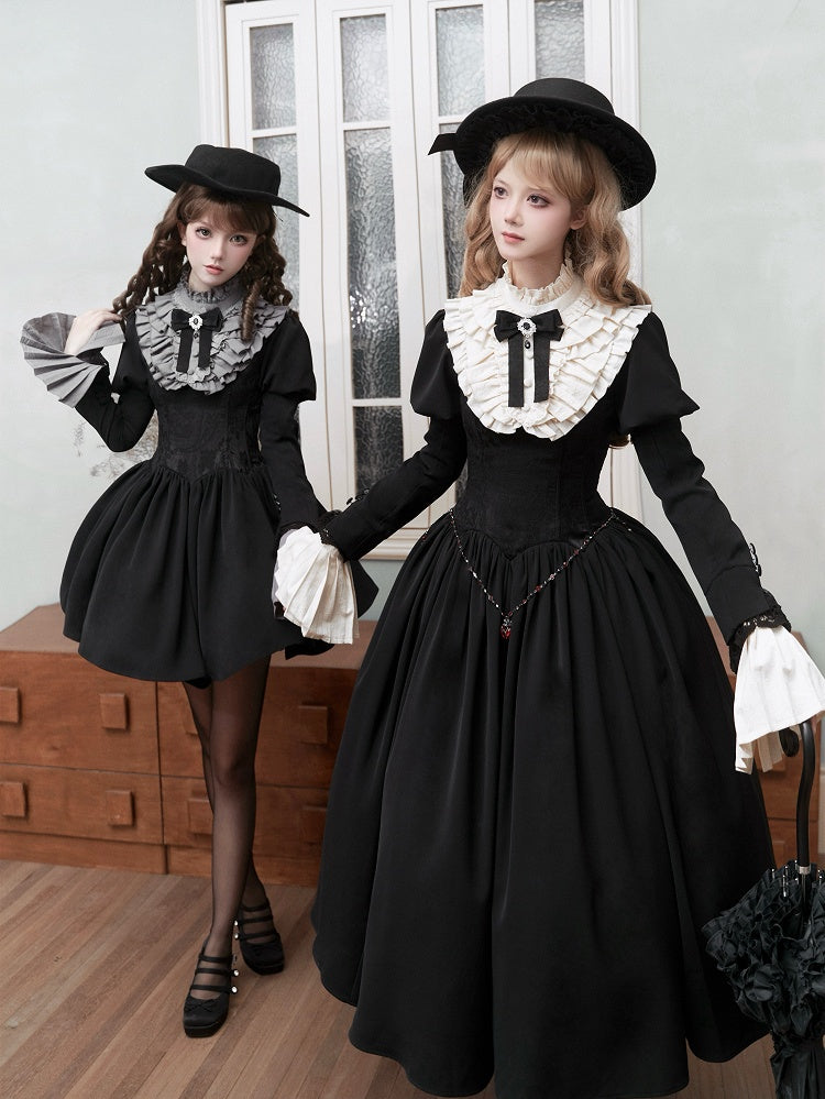 赤いハート型ペンダントネックレス