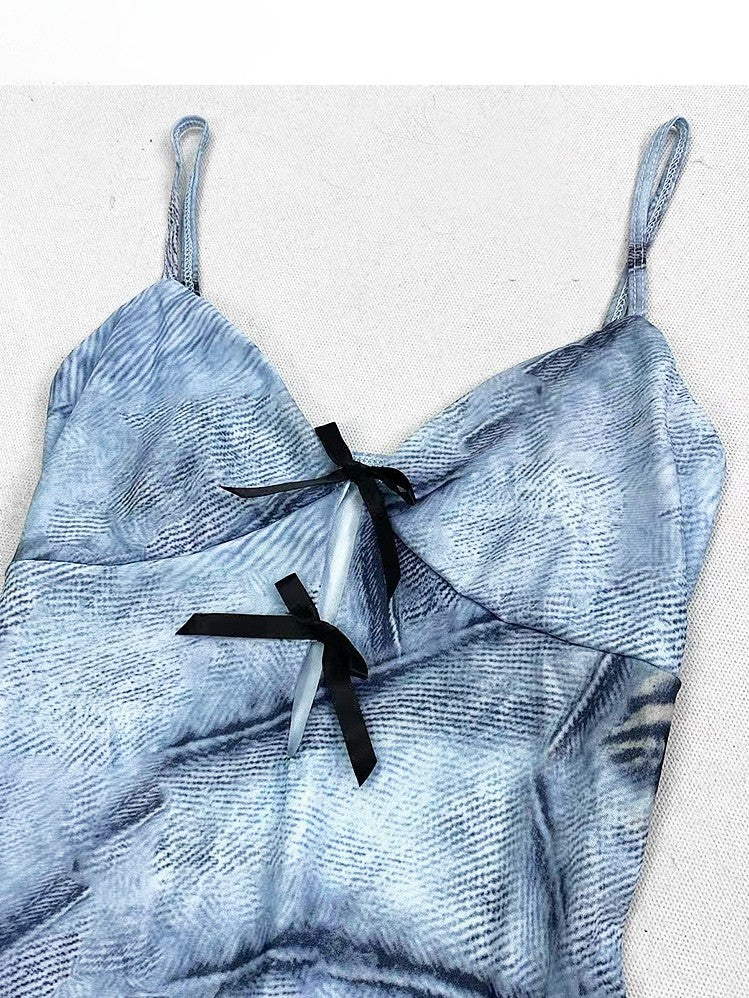 Y2K フリルとドレスキャミ付き ブルーキャミソール ブラックカスケードトリムスカート グラマラスハイロー