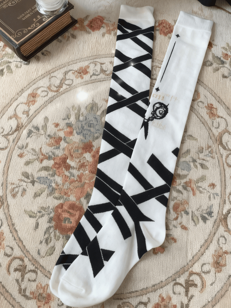 Lolita And Black Crisscross Stockings Strap Scissors White Pattern