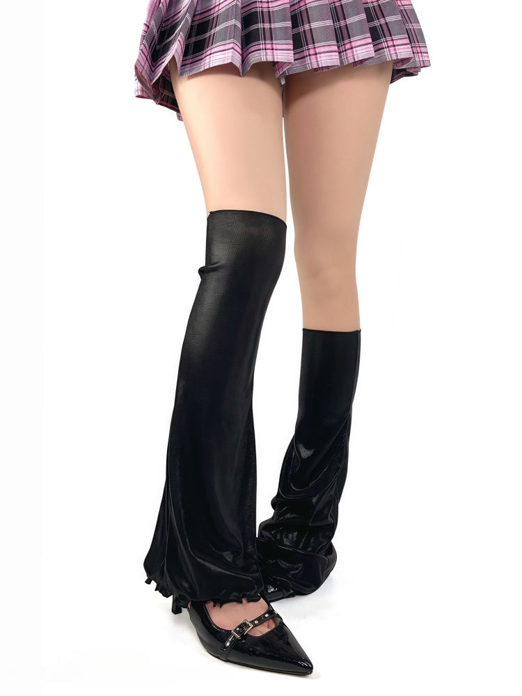 Design Thread Warmers Y2K Leg Ruffled Black/White/Gray Shiny Trim