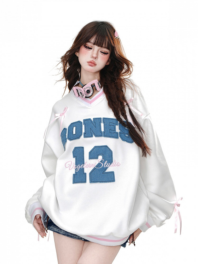 Schwarz/Weißes V-Ausschnitt-Zahlenapplikationen-Schleifen-loses Sweatshirt