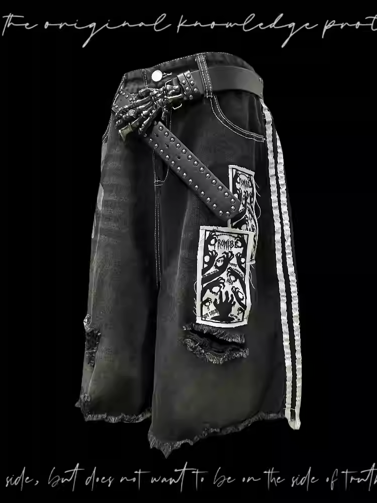 Verzierte Distressed-Löcher, Streifen, Saumapplikationen, schwarz-weiße Jeansshorts