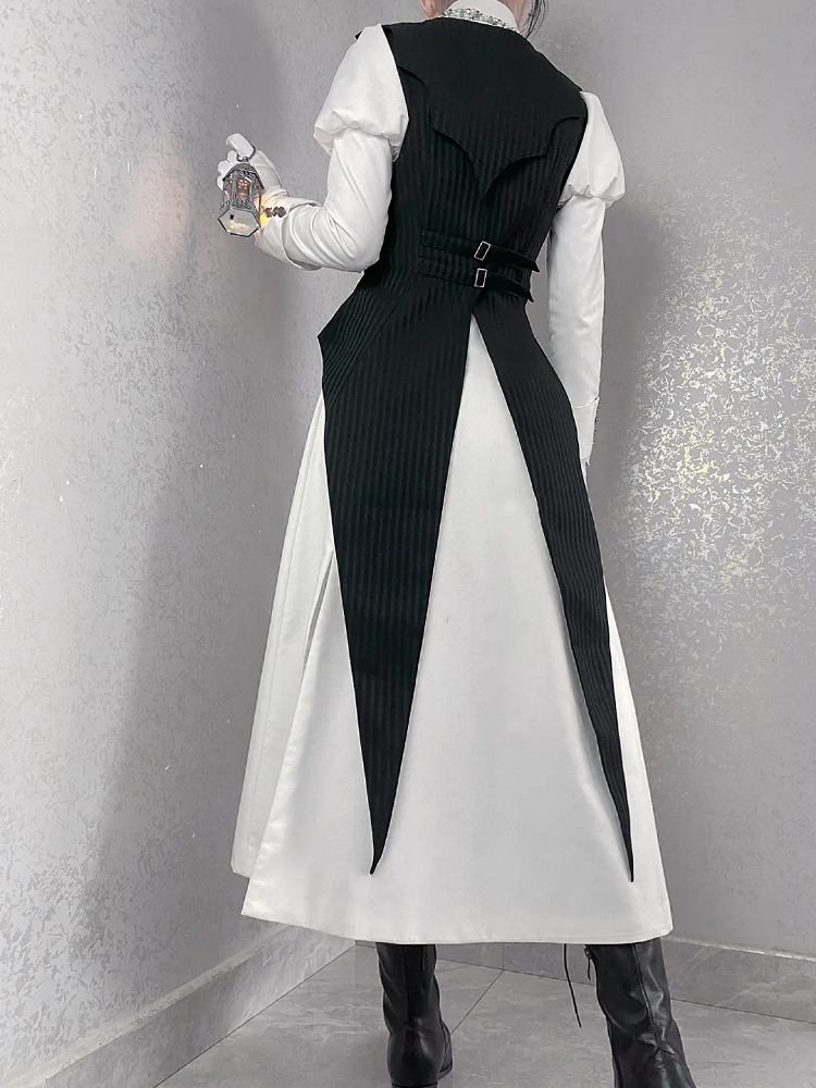 Gothic Ouji Schwalbe Geschwungene Saumflügel und schwarzer Westekragenschwanz Lolita Fledermaus