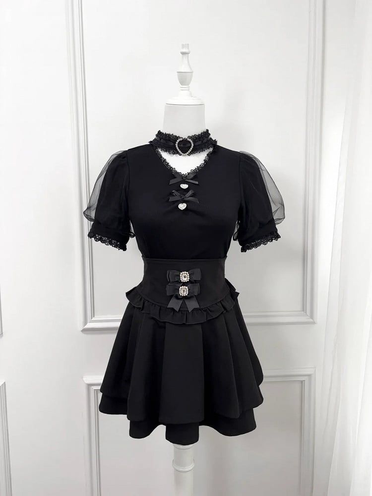 Schwarzes Halsband-Design mit Schleife und Strassverzierung