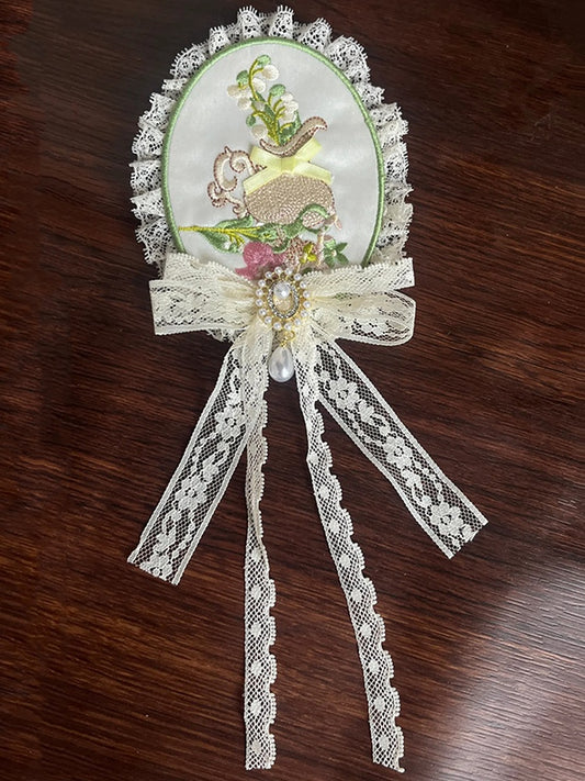 / 花瓶レース花刺繍トリムブローチ