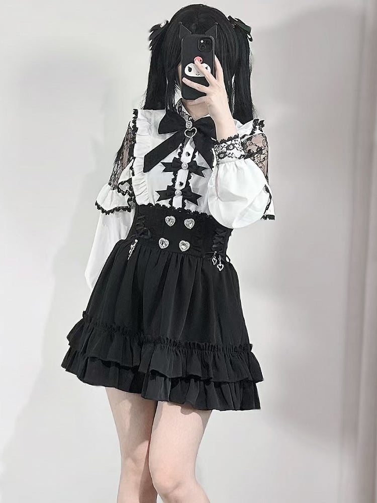Weiße Borte, Jirai-Strassdetails, Kei-Schleife und Bluse mit Perlenrüschen verziert
