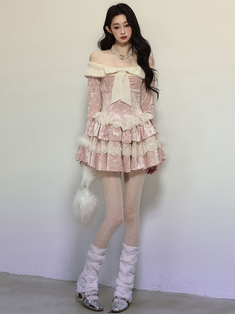 Rosafarbenes, schulterfreies Samtkleid mit Schleifendetails, gestuftem Rüschenrock