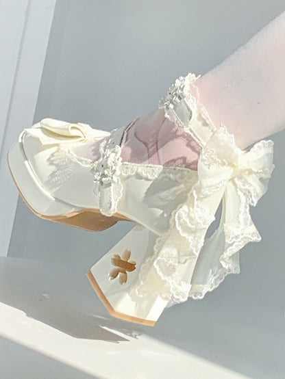 PU - Talons hauts Sakura à découpes, Mary Janes blanches