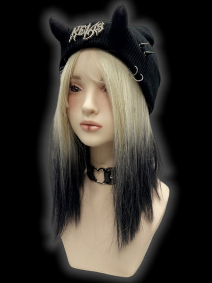 Y2K Schwarze Teufelshorn Metallic Buchstaben Details Punk Beanie