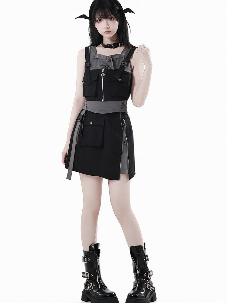 Graues Techwear-Tanktop mit Schnallenriemen-Ausschnitt und seitlicher Schnürung