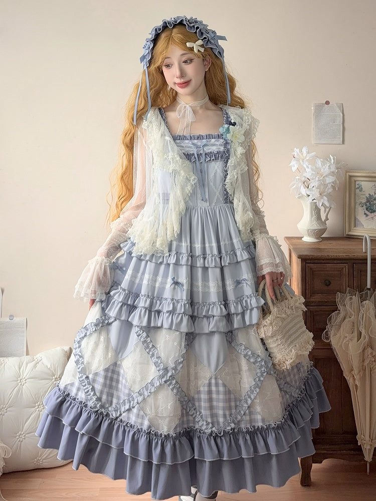 Lässiges Lolita-Kleid mit blauem Gingham-Muster und floralen Spitzenaufnähern