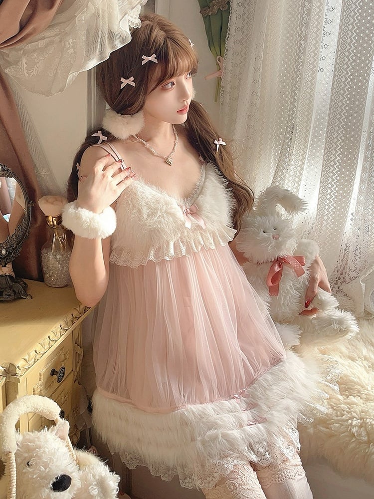 Kleid mit Tüll-Imitat-Unterkleid-Akzenten aus Pelz Rosa