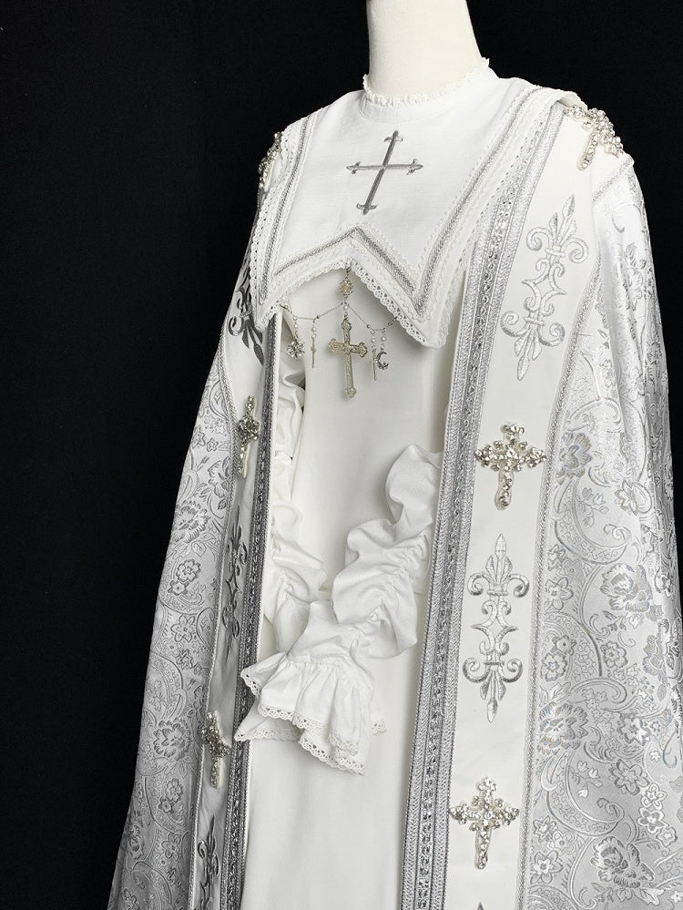 Stickerei Silber Kreuz Lolita Verzierte Details Nonne Weiß und Umhang