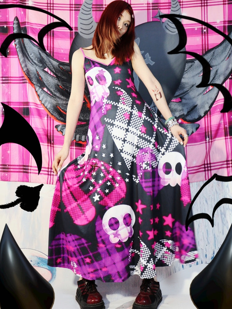 Cami-Kleid mit kariertem Herzmuster, Kuro Kawaii, schwarzes Skelett und Sternendruck