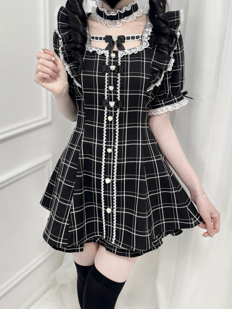 Weißes Choker-Set, schwarzes Jirai – Minikleid mit Flatterärmeln und Schleife am Rücken zum Selbstbinden + Shorts + und Kei-Plaid