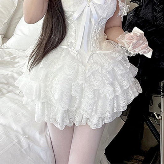 Weißer Spitzen-Pumphose-Futterrock