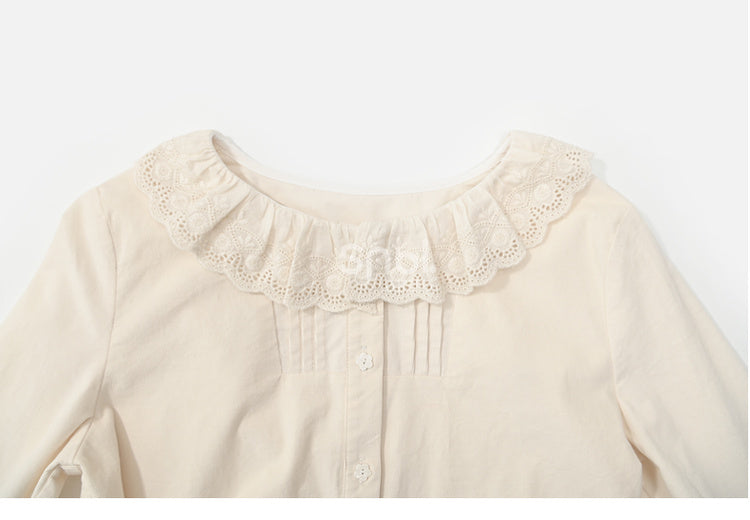 アプリコットラウンドネックブラウス