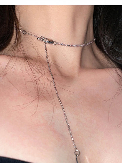 Rhinestone-Adorned 4-Tone Choker