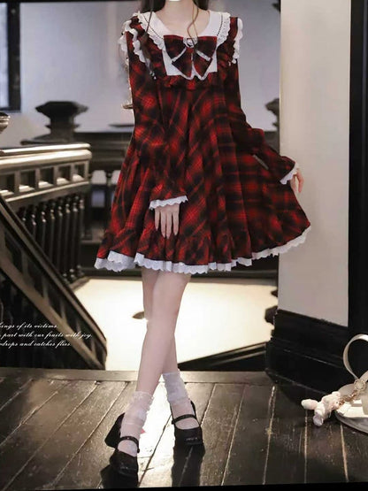 Black Silhouette Sleeves Doll Dress: A-Line Tiered Flutter with Plaid Red
