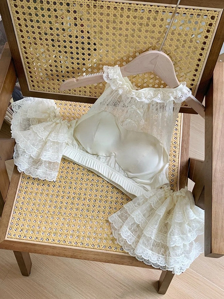 取り外し可能なネックライン、ベージュのフラッタースリーブ、レースのクロップド丈ホルターネックトップ