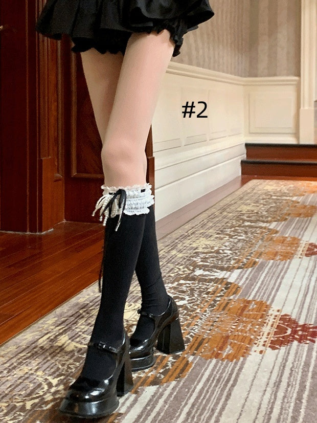 スイートなレーストリムの蝶結びソックス