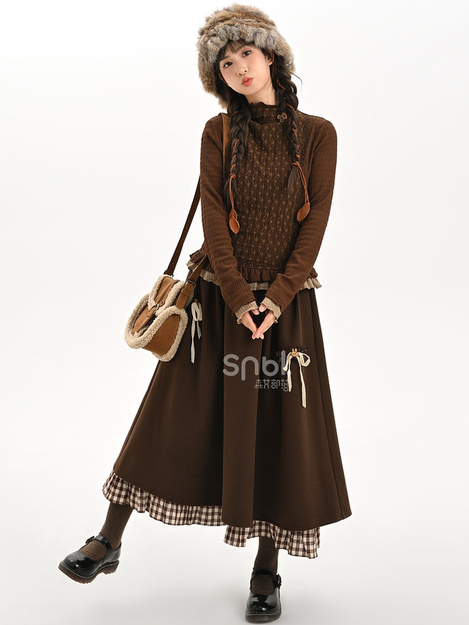 ブラウンの蝶結びディテール、足首丈スカート、チェック柄、フリル裾