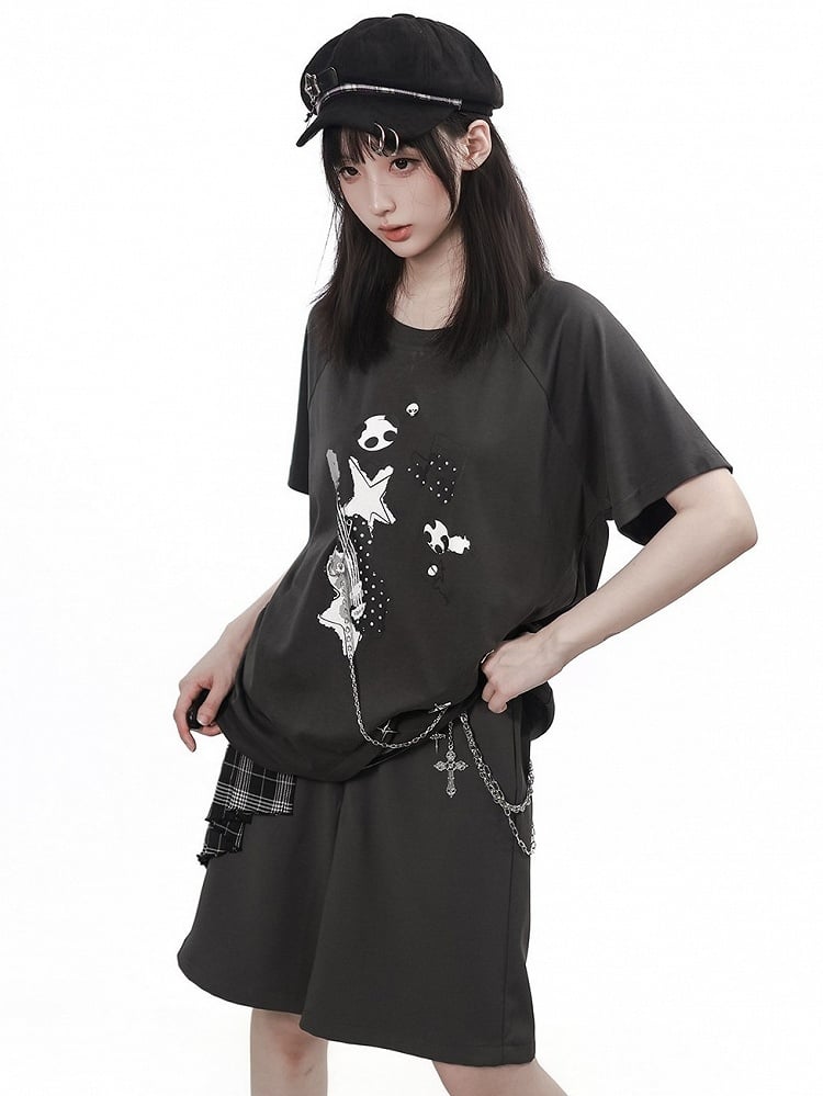 Gray Short Sleeve Tee with Overlapping Hem, Print & Chain Accent - PINK SAVIOR