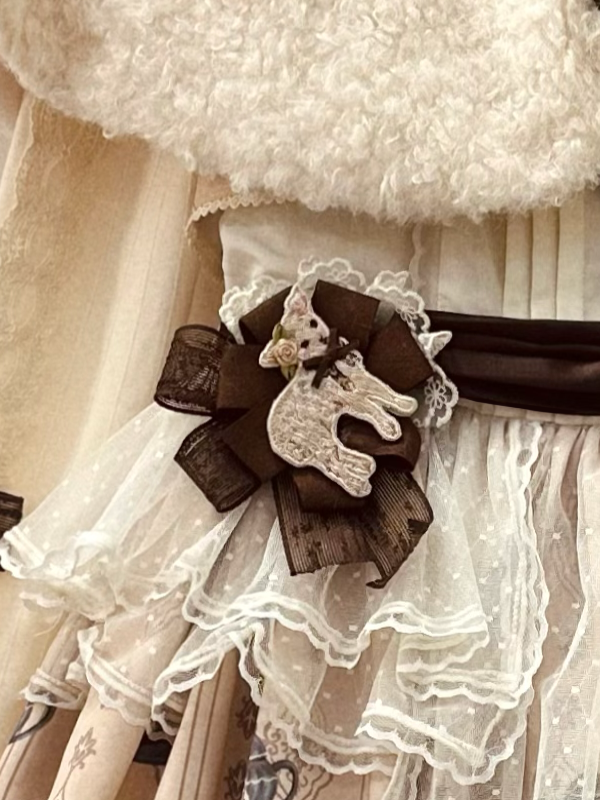 Picture Brooch/Cake Brooch/Sheep Frame Brooch