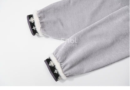 Graues Oberteil im Cheongsam-Stil mit Stehkragen und langen Ärmeln